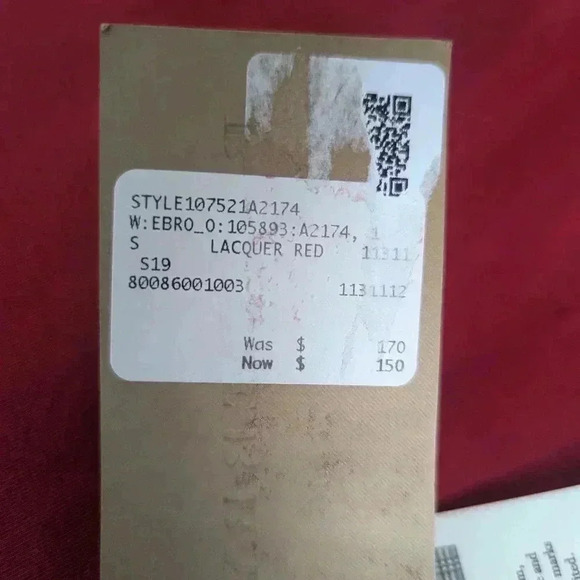 Women's Burberry Maroon T-shirt - size small nwt - Picture 7 of 7